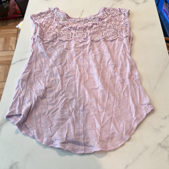 Abercrombie & Fitch lavender scalloped lace tank, XS - Picture 4 of 4